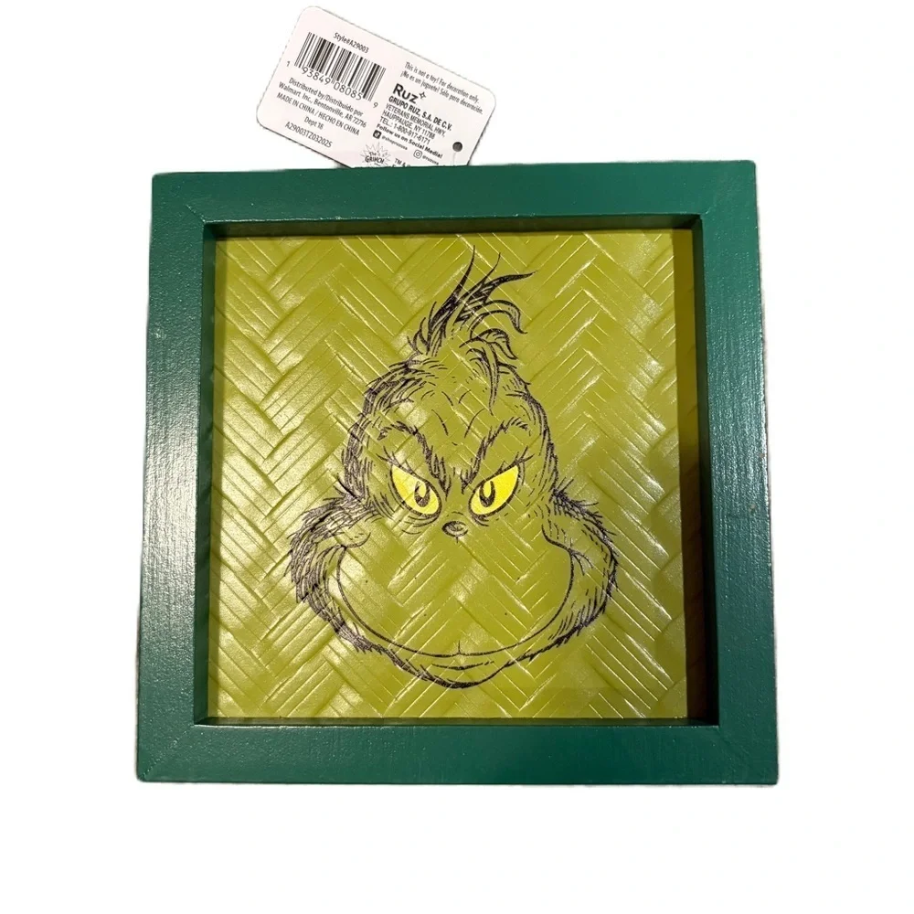 Dr. Seuss Grinch Square Hanging Decor Sign NEW Christmas Green Wood Metal